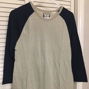 Volcom 3/4 sleeve size medium